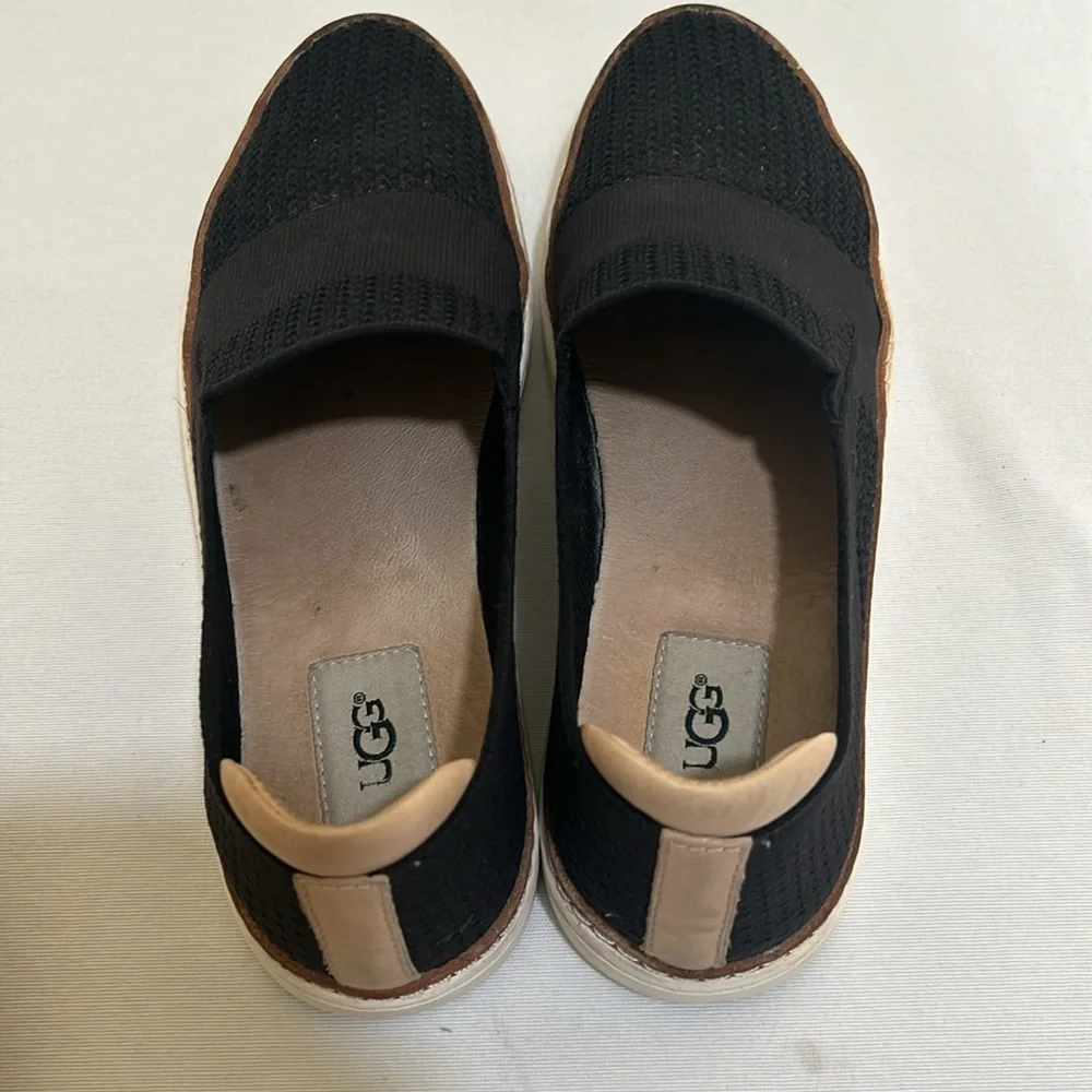 UGG WOMENS SAMMY SLIP ON LOAFER BLACK Sz 8.5 - Picture 3 of 9